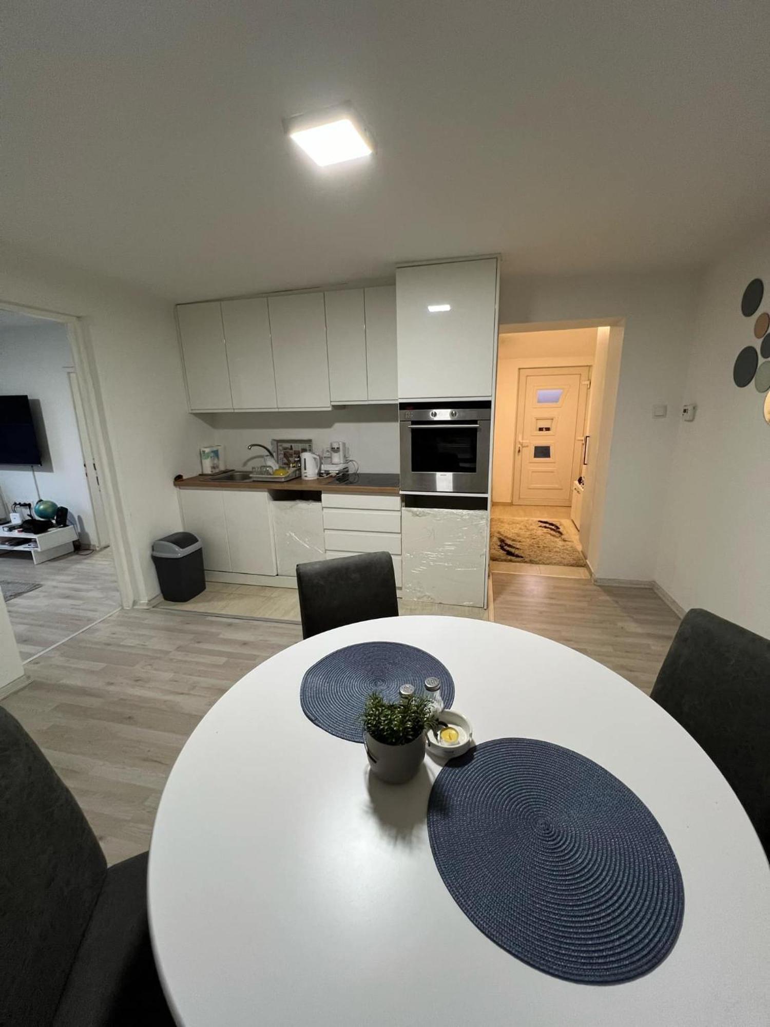 Make Apartment