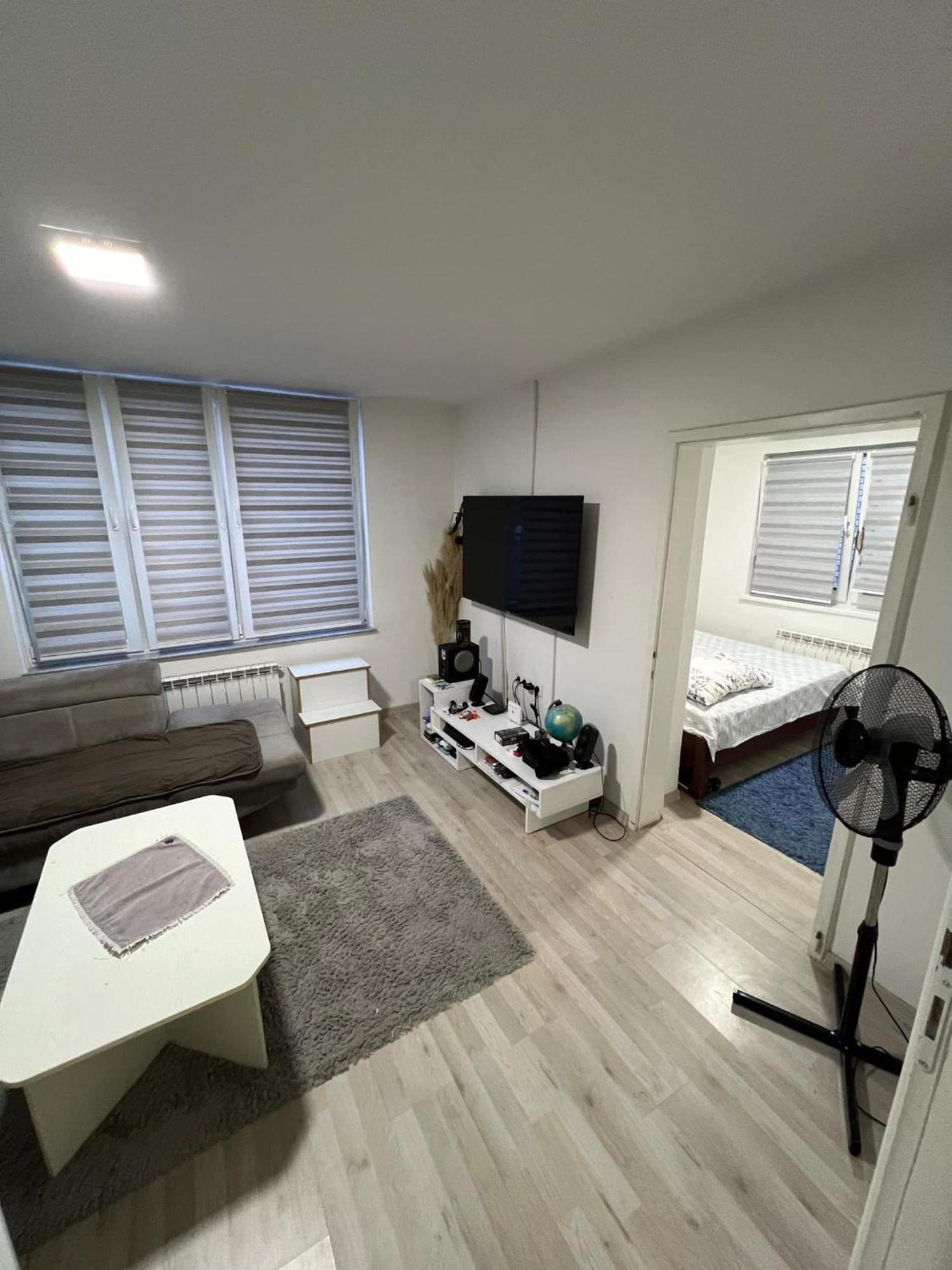 Apartment Make