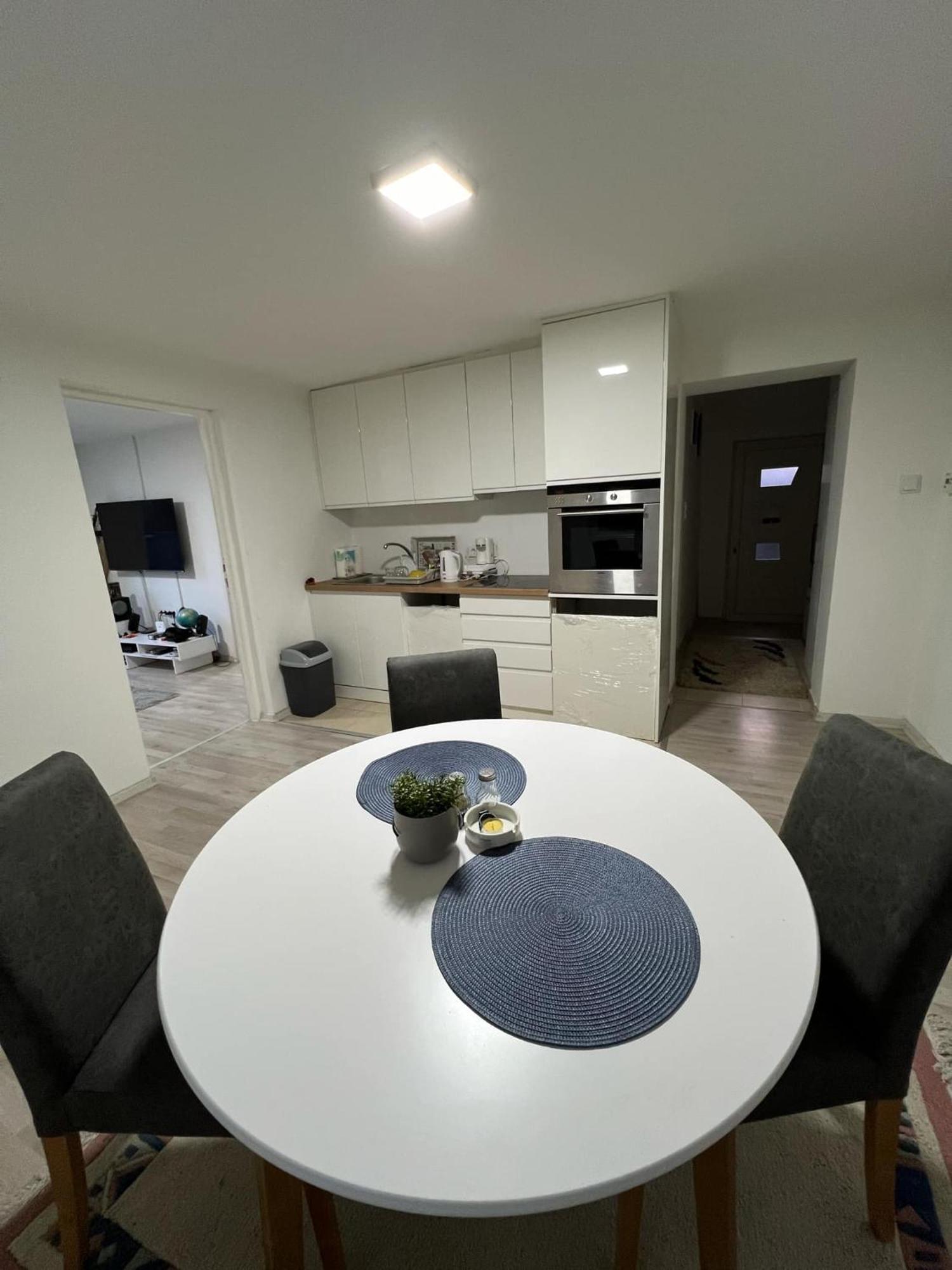 Make Apartment *